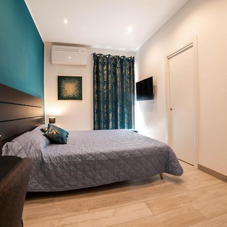 Colosseo Cozy Rooms B&B Roma Exterior foto